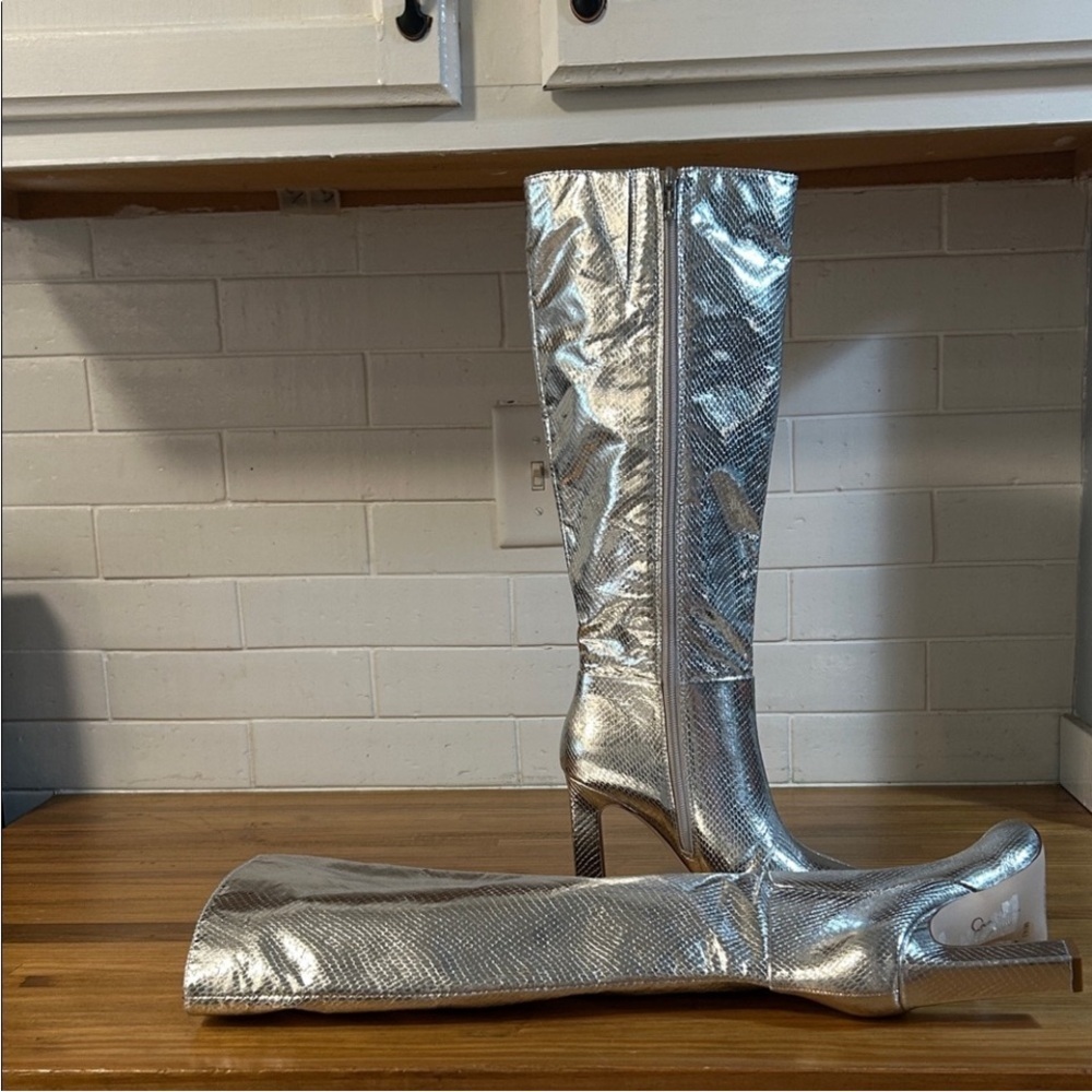 Jessica Simpson Munna Women’s Size 6.5 Metallic Heeled Boots NWOB